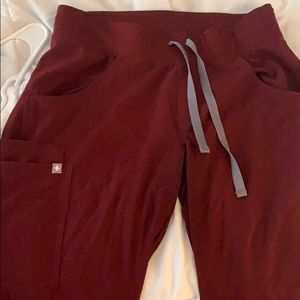 Figs burgundy Extra small scrub pants burgundy
